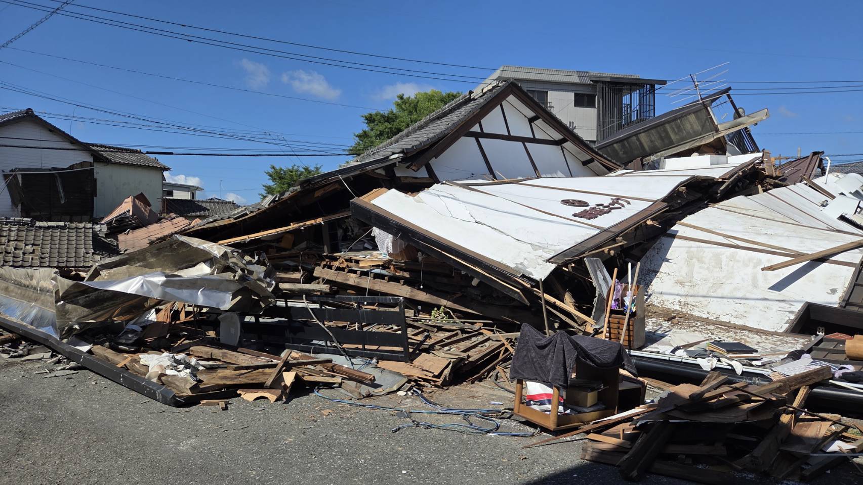 熊本地震で倒壊した喫茶ミック、八代駅そばにあり仲間が集う大切な場所だった。